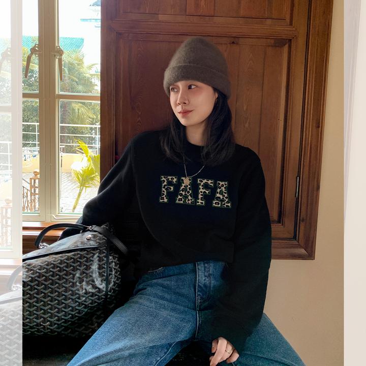 莉贝琳sisy FAFA卫衣360g加绒贴布绣百搭内搭长袖女S25410HD01