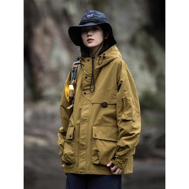 冲锋衣户外山系防风防水机能连帽外套男女款休闲情侣夹克拖鞋男士