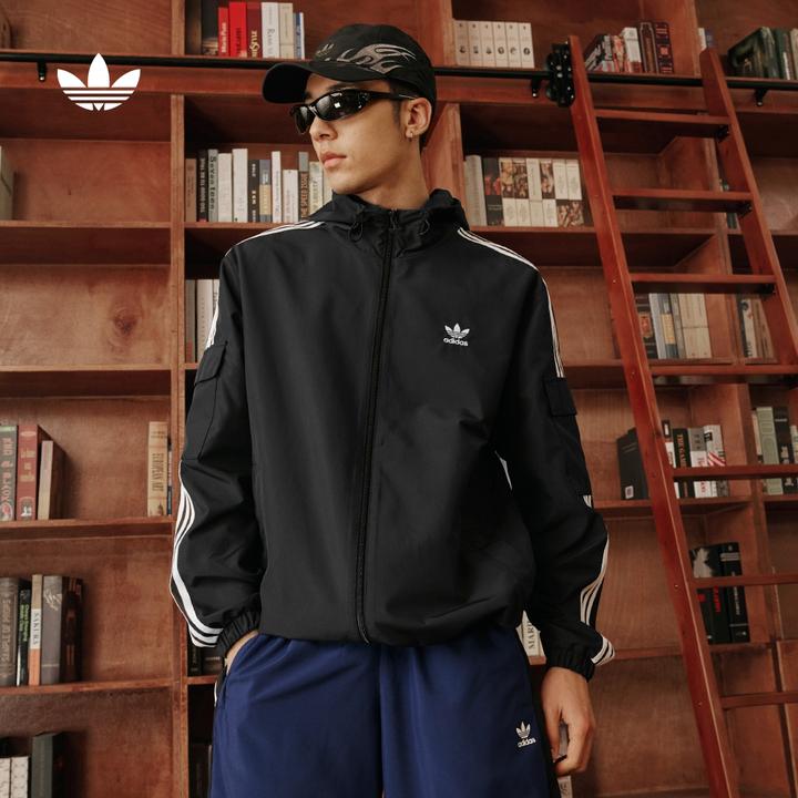 流光风 阿迪达斯三叶草经典条纹运动外套连帽夹克男女款 KB1945