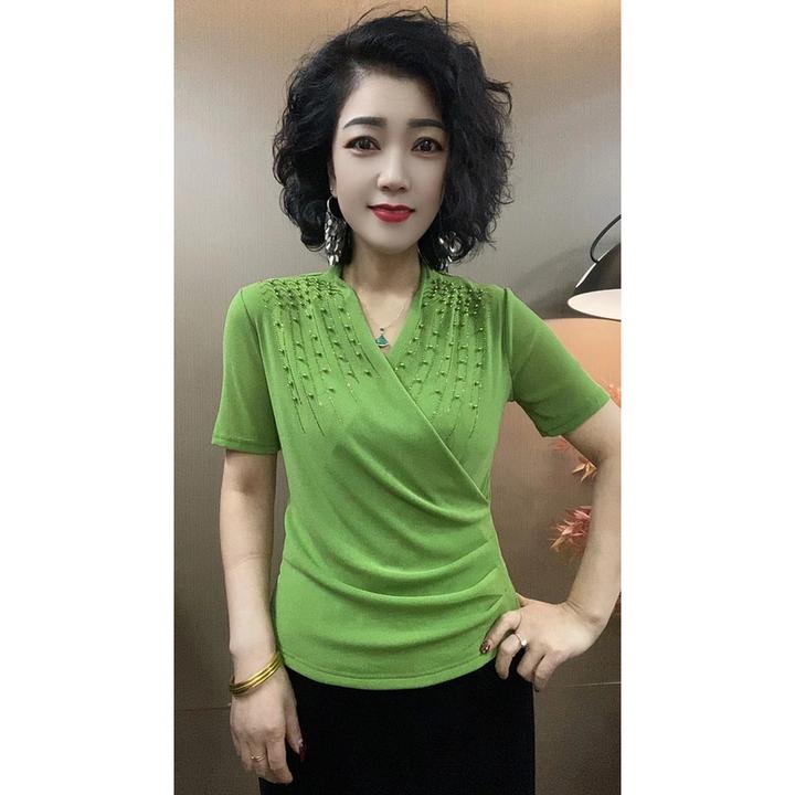 2025早春季新款中袖V领气质纯色串珠洋气时尚女士上衣打底衫韩版