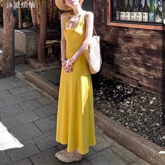 LACAH「纸片人」显瘦针织挂脖A字背心长裙女2025夏季收腰U领袖连