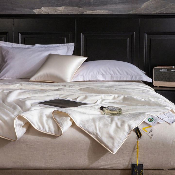 辽锦柞蚕丝秋冬被纯色有机中长丝透气吸汗抑菌蚕丝被