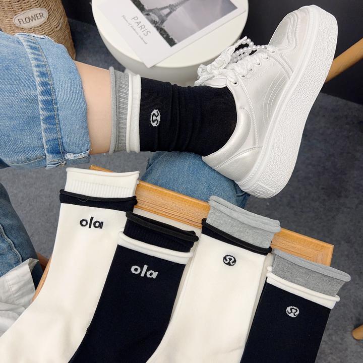 春夏（超薄超软款）甜飒风双螺口堆堆袜ins走秀款潮流黑白色系潮袜