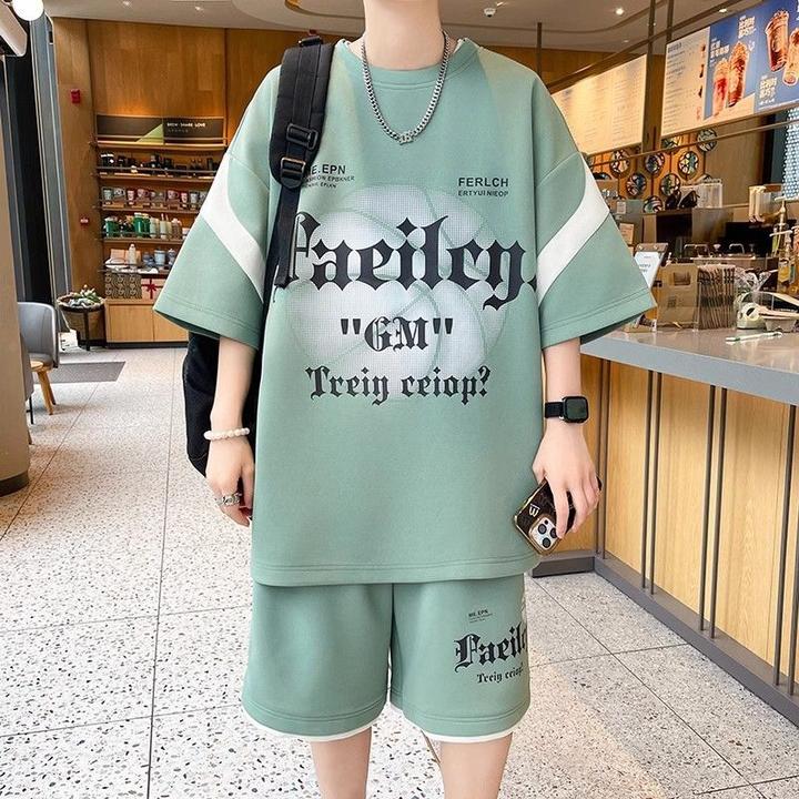 夏季青少年潮流时尚百搭宽松T恤套装休闲运动帅气短袖短裤两件套