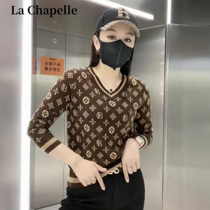 拉夏贝尔时尚洋气网红印花V领女装毛衣秋冬季休闲百搭长袖针织衫