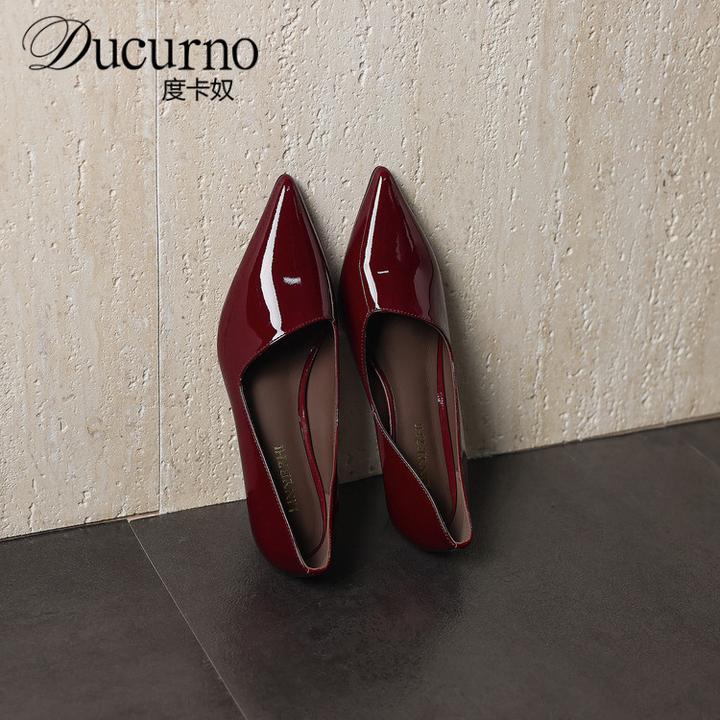 DUCURNO漆皮气质小皮鞋尖头单鞋女2025新款细跟浅口通勤工作鞋子