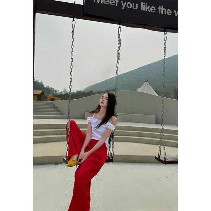 2025夏季显瘦修身穿搭小众设计感露肩上衣休闲简约时尚宽松长裤女