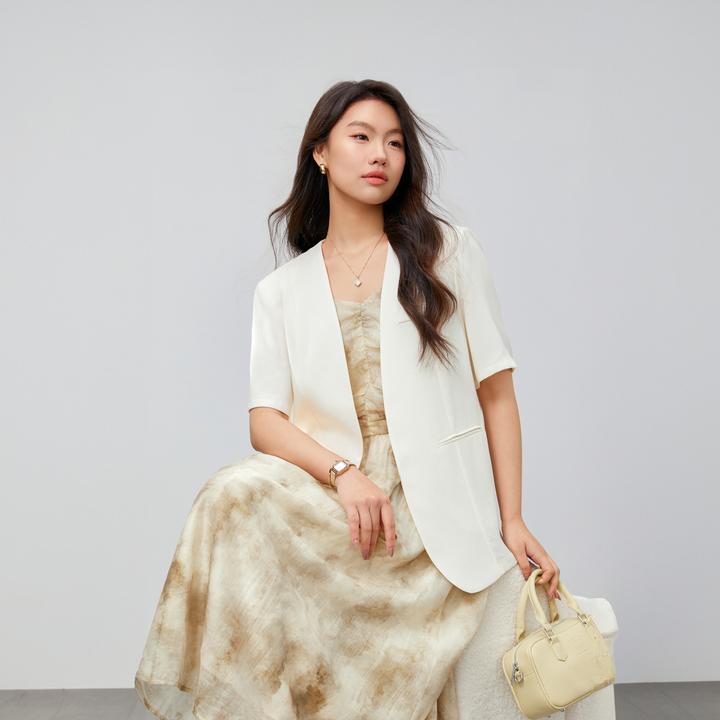 【醋酸轻熟风短袖西装外套】纤莉秀W大码女装知性优雅干练QJ2557