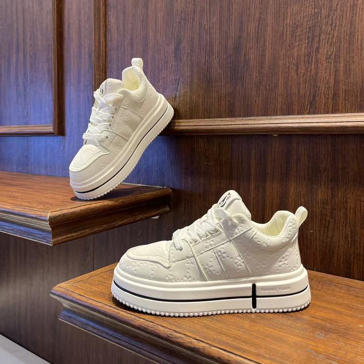 男鞋2025纯色百搭厚底秋冬季时尚休闲鞋低帮系带增高韩版潮男鞋子