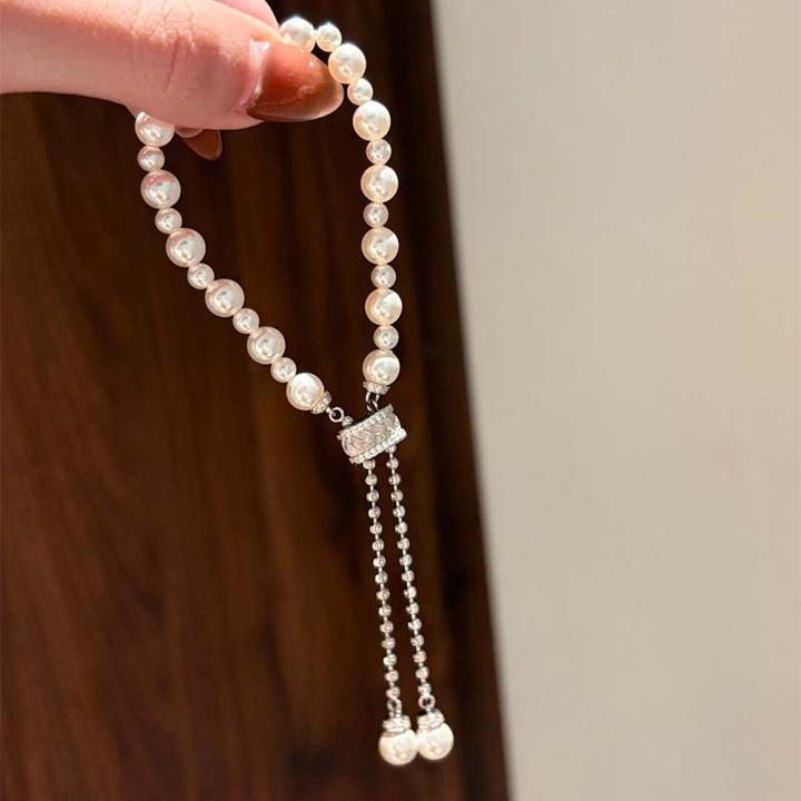 铜合金手链 法式复古珠珠流苏手链女轻奢小众精致高级感叠戴手串