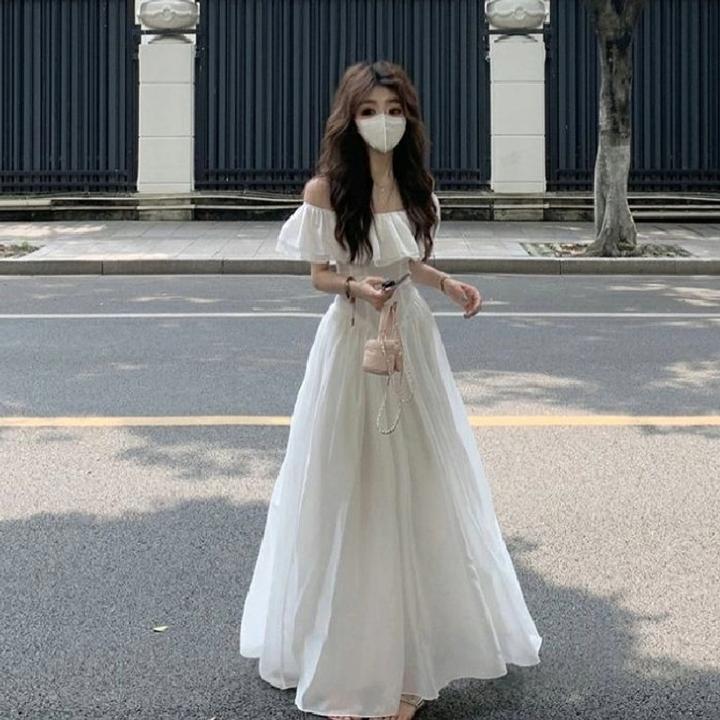 荷叶边一字肩礼服女夏季度假风法式初恋小白裙收腰显瘦露背长裙