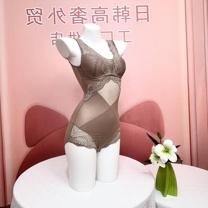 韩单无钢圈聚拢侧收免文胸强压力收腹束腰提臀产后恢复连体衣薄款