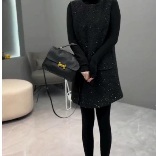 时尚潮流百搭精品女装zsx18596