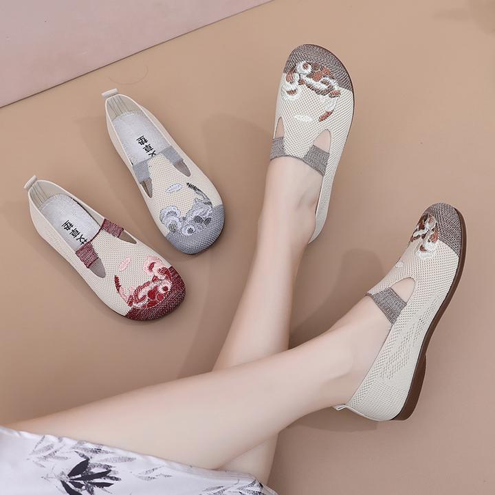 2025春季一脚蹬防滑女绣花单鞋舒适女鞋妈妈鞋软底老北京布鞋