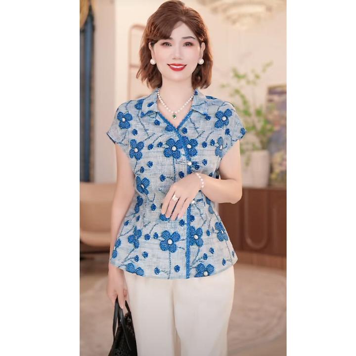 2025新款中年气质妈妈夏季时尚上衣服洋气中老年女装妈妈装夏装
