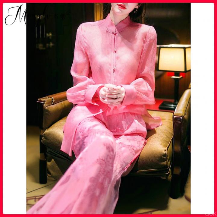 2025年秋季温柔国风甜美穿搭小姨风粉色盘扣衬衫阔腿裤两件套装女