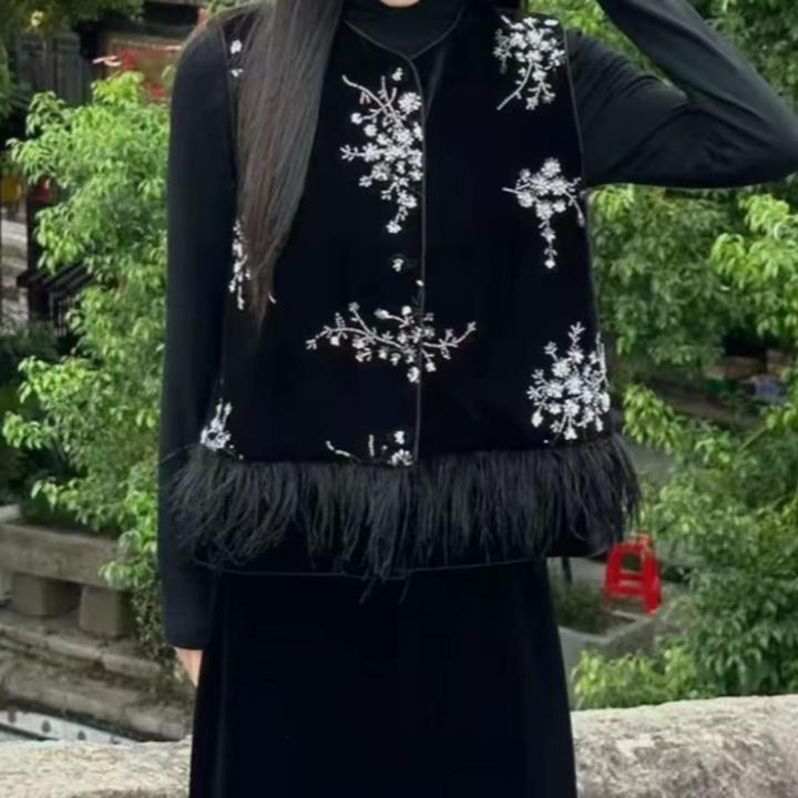 高端新中式重工钉珠拼接丝绒马甲秋冬圆领时尚百搭F26