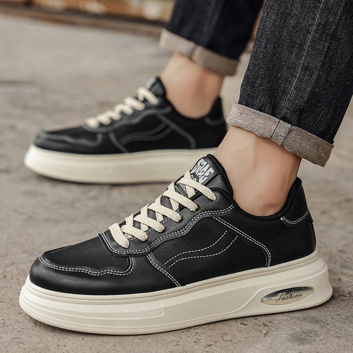 男鞋秋季2025新款复古英伦潮流百搭皮面防水休闲运动男士厚底板鞋