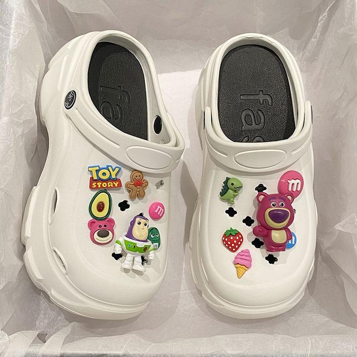成人新款卡通可爱洞洞鞋女生夏季外穿踩屎感厚底防滑带后跟凉拖鞋