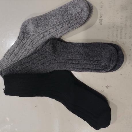 绞花加厚羊绒针织保暖女袜