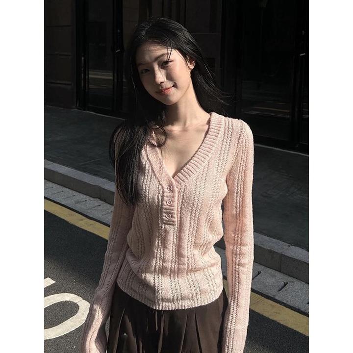 韩系藕粉色纽扣V领镂空针织衫女2025秋季修身显瘦内搭打底衫上衣