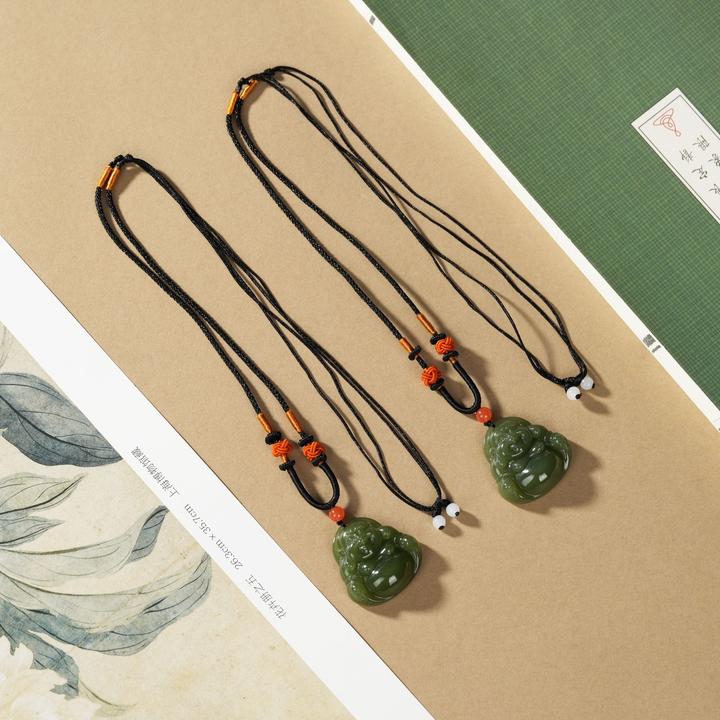 和田玉吊坠-多样性发一件-29x29x8.5mm V84060-M（甄选）