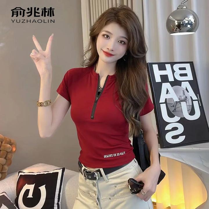 俞兆林夏装字母印花短袖2025新款气质半开领拉链修身显瘦上衣女装