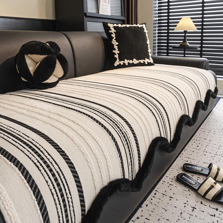 客厅直排防滑沙发垫高档皮沙发套罩盖布四季通用新款防猫抓坐垫