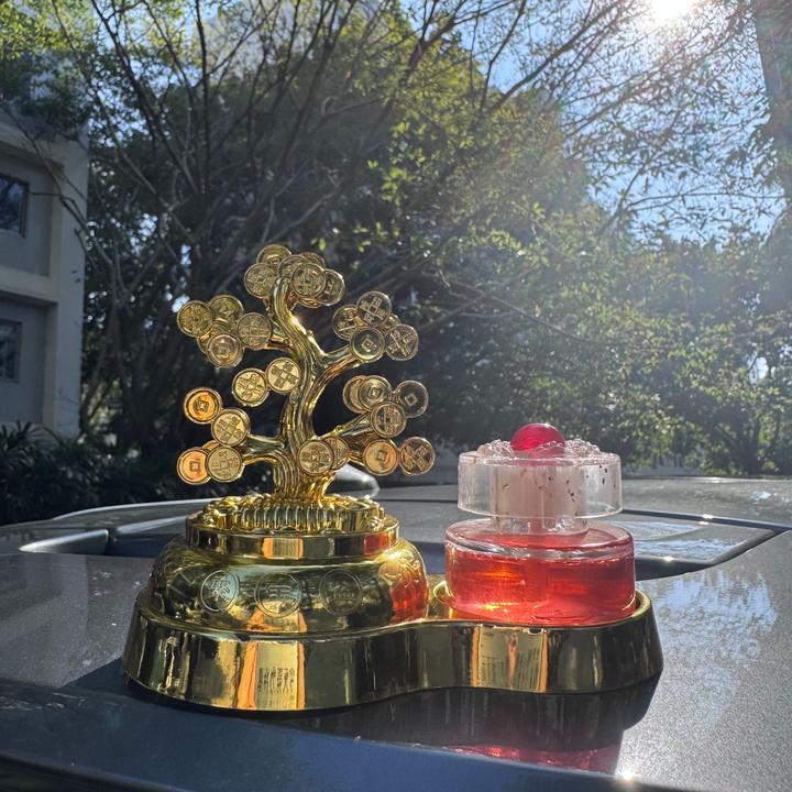 太阳能香薰发财树车内饰装饰品车载摆件