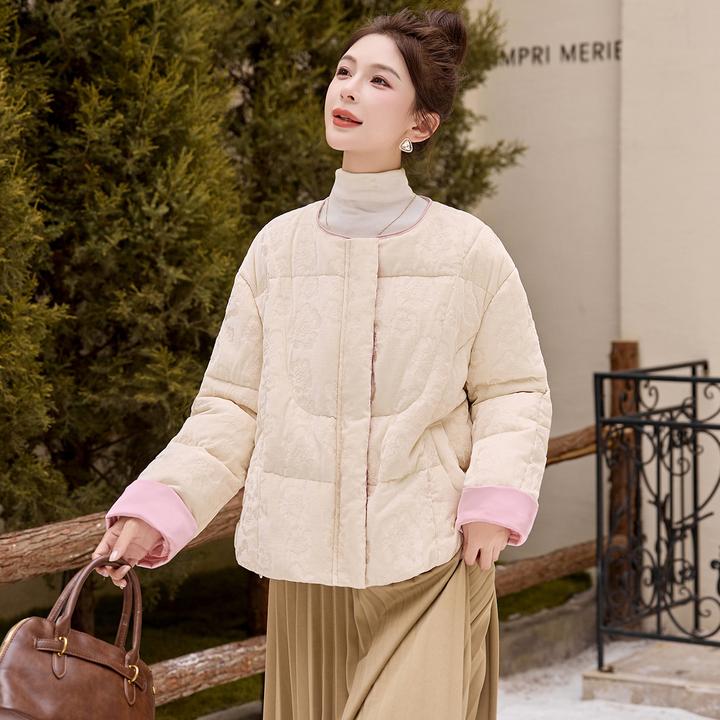 VONSRMAN国风圆领盘扣羽绒服女2025冬季新款休闲轻薄保暖短款外套