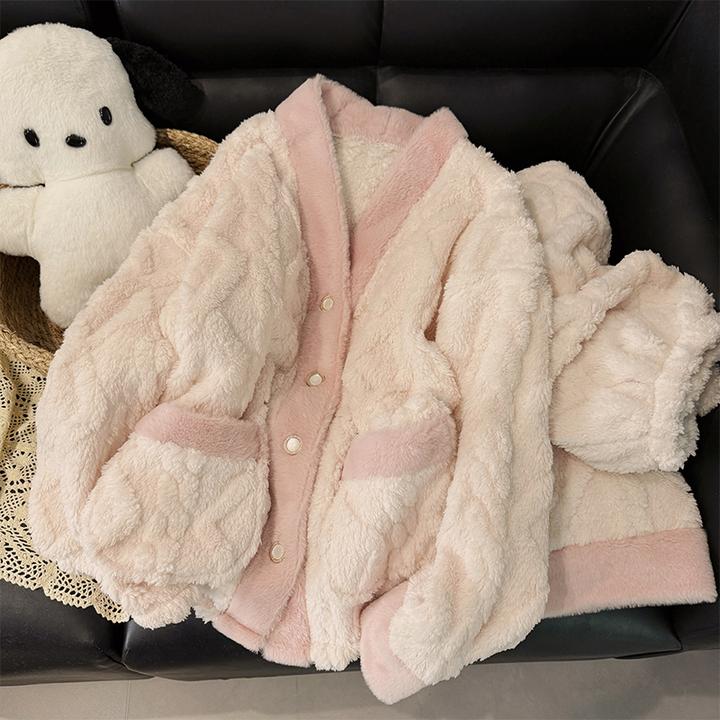 珊瑚绒睡衣女款保暖加绒加厚新款秋冬款女士家居服两件套装