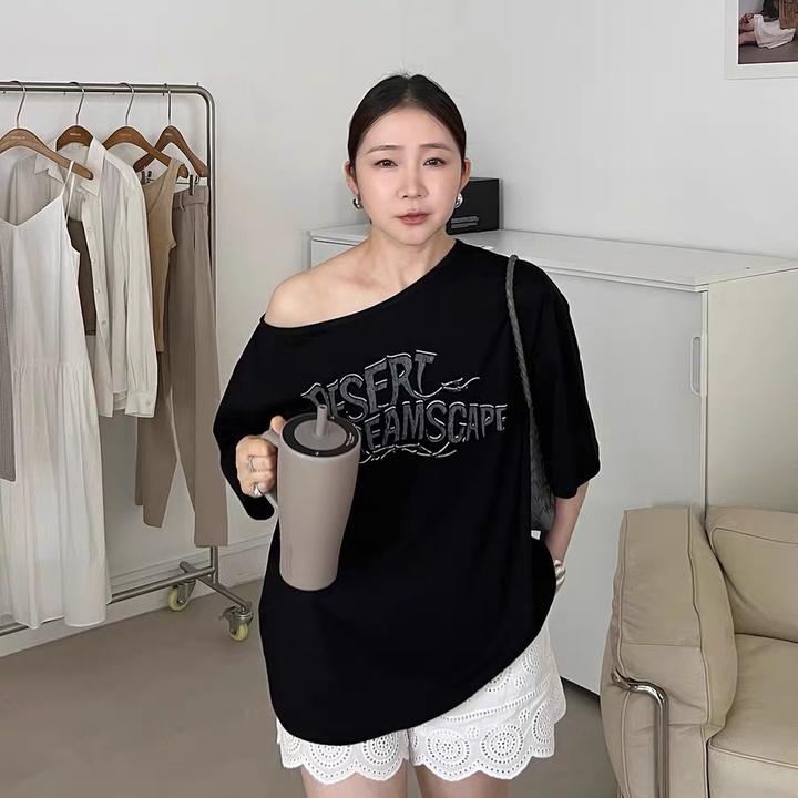 widelia斜肩短袖字母印花T恤女7299夏季斜领显瘦设计感圆领上衣