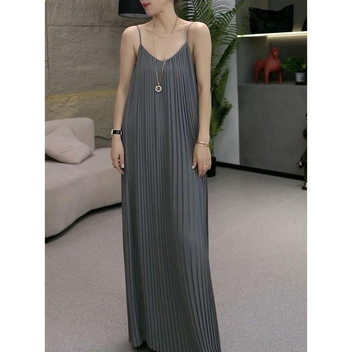 高级感洋气压褶设计吊带裙2025夏季新款气质名媛风纯色无袖A字裙