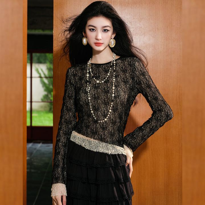 白鹿语25秋优雅气质圆领微弹镂空蕾丝循环花长袖T恤BL20071