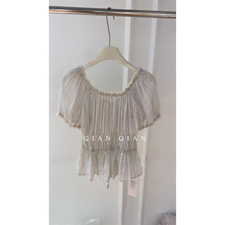 2025年夏新款法式复古方领碎花上衣女设计感小众别致收腰显瘦T恤