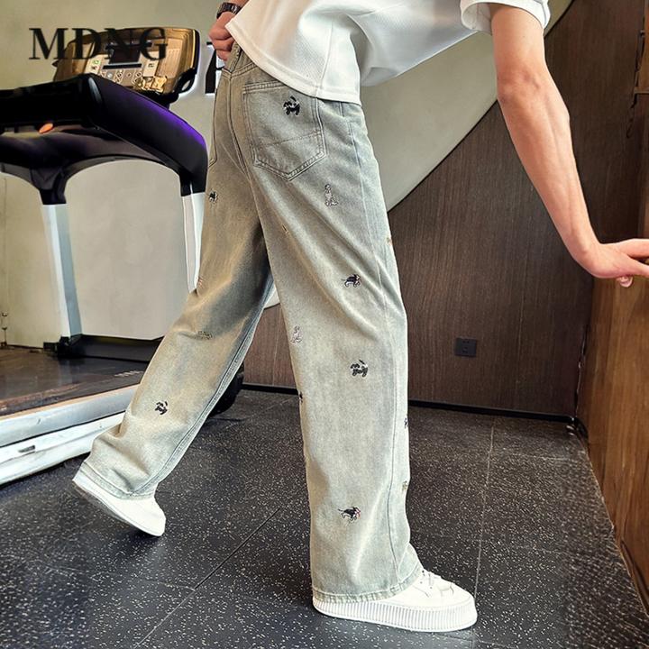 MDNG秋季新款男士痞帅刺绣百搭复古直筒宽松潮流男装休闲牛仔长裤