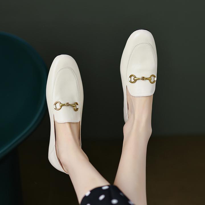圆头乐福鞋女舒适软底奶奶鞋百搭金属扣平跟单鞋真皮平底豆豆鞋子