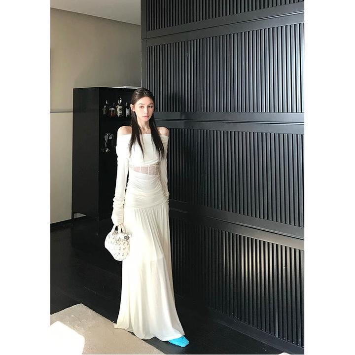 设计感一字肩镂空蕾丝褶皱打底衫半身裙套装