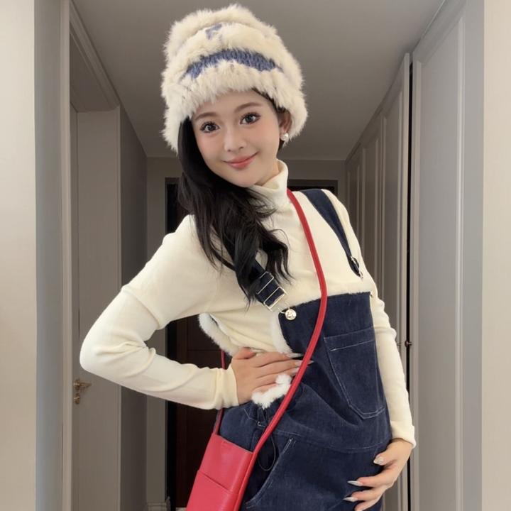 时尚孕妇秋冬圣诞氛围孕妇背带裤洋气减龄背带裤+针织上衣两件套