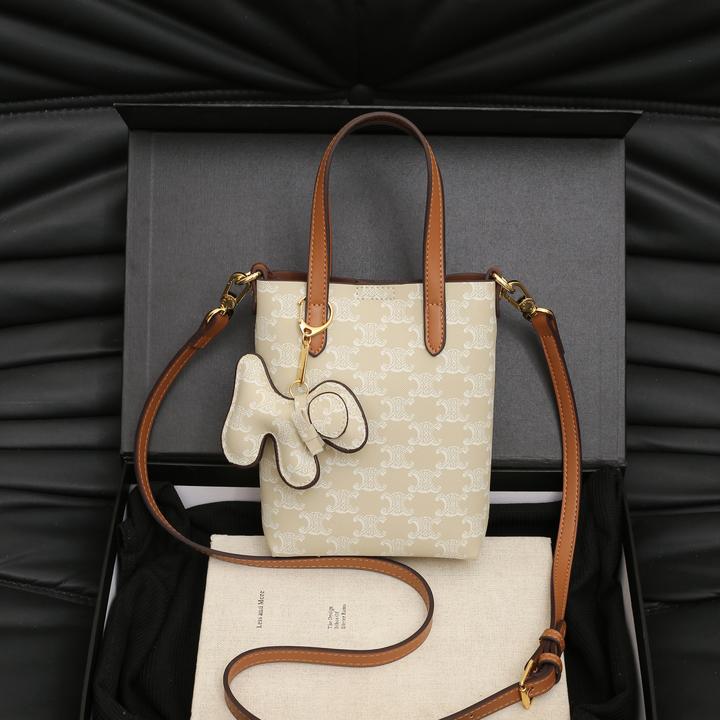 2025新款轻奢复古质感手机包单肩斜挎包1020