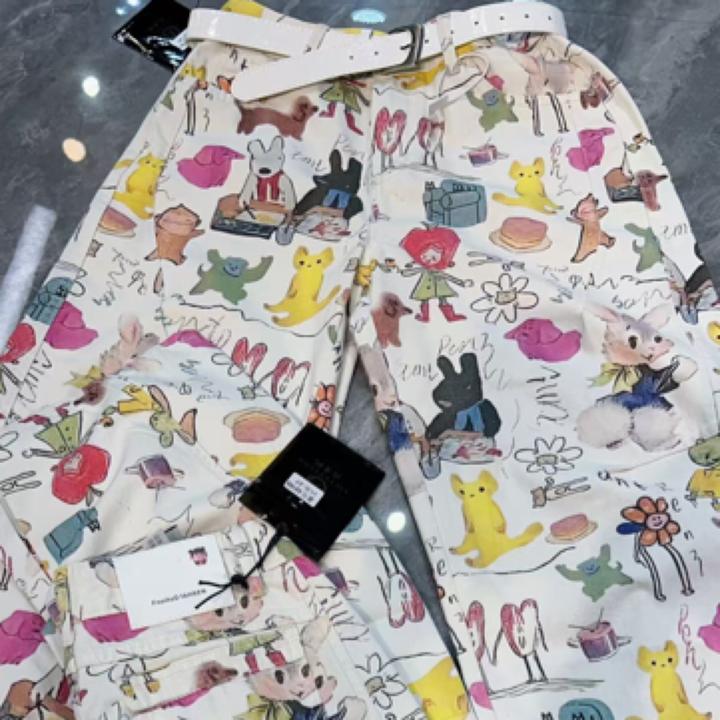 A.M艾墨儿女款涂鸦牛仔裤