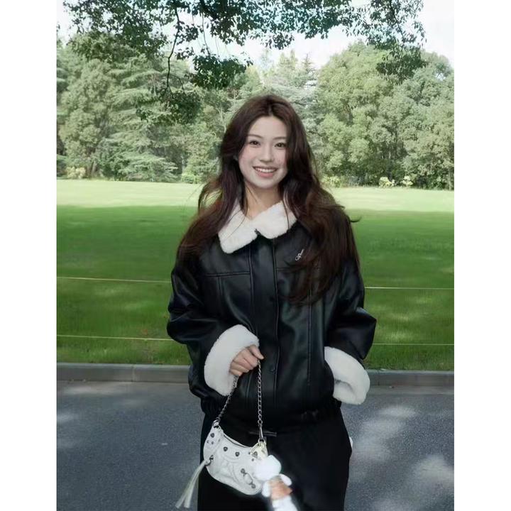 皮衣外套女款爆款2025新款Azmi皮毛一体羊羔毛外套秋冬季加绒加厚