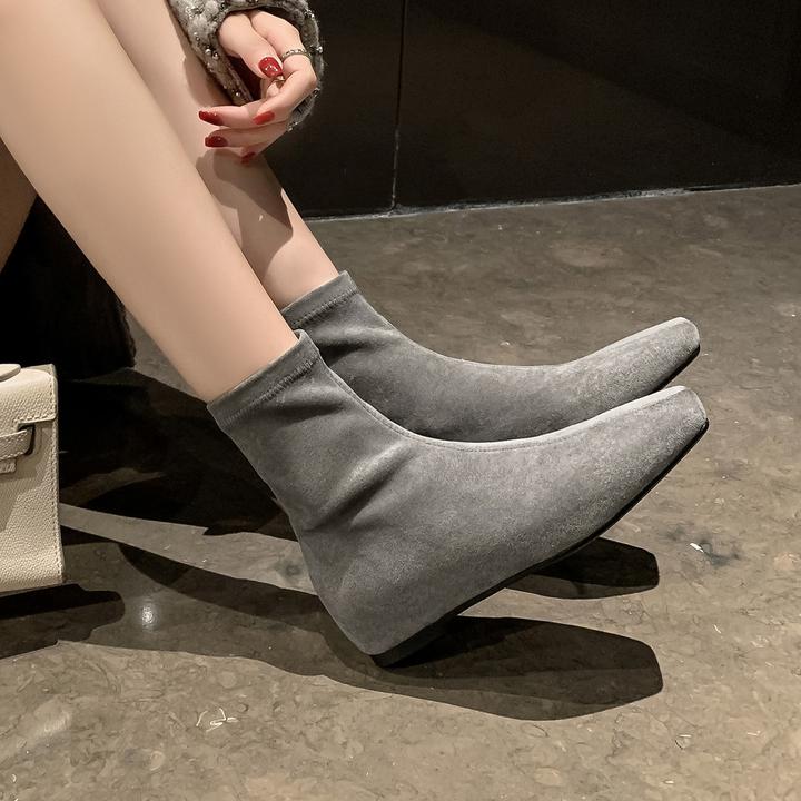 4cm韩版气质内增高灰色短靴女2025新款方头瘦瘦靴绒面弹力瘦瘦靴