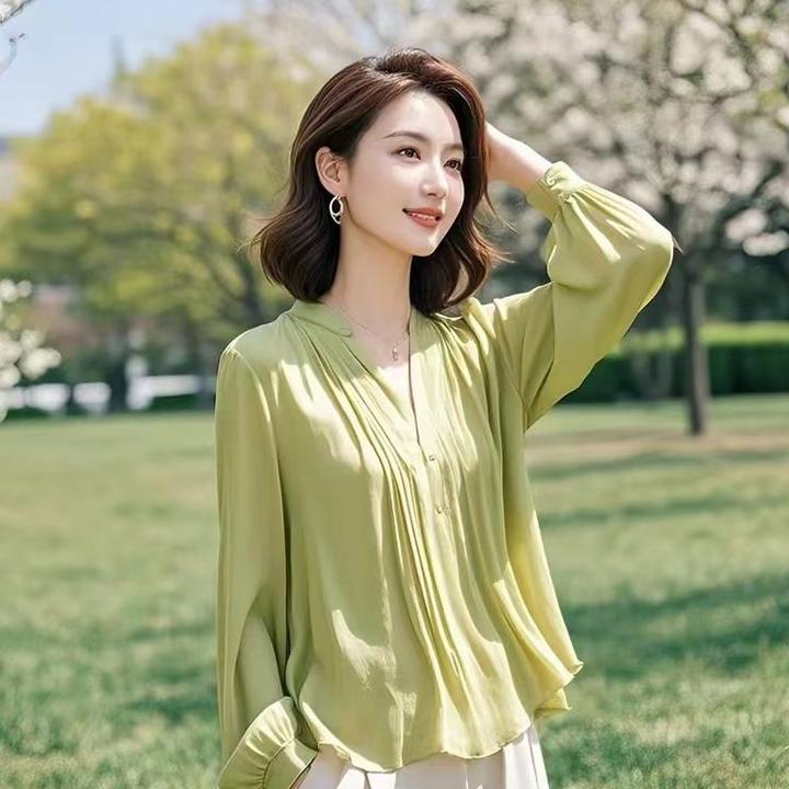女士2025新款初春独特超好看绿色长袖衬衫法式小众不撞款上衣