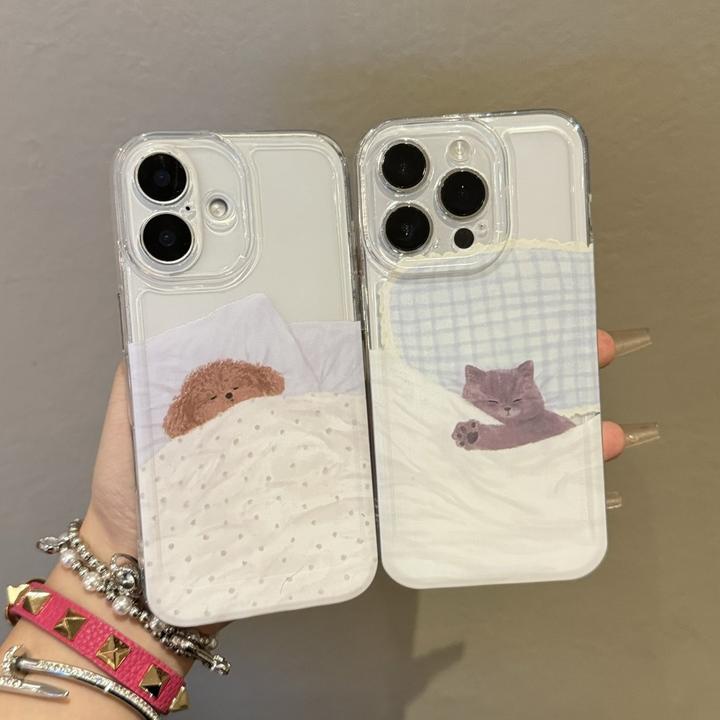 情侣睡觉小猫小狗适用苹果16/15手机壳iphone14promax13/12透明11