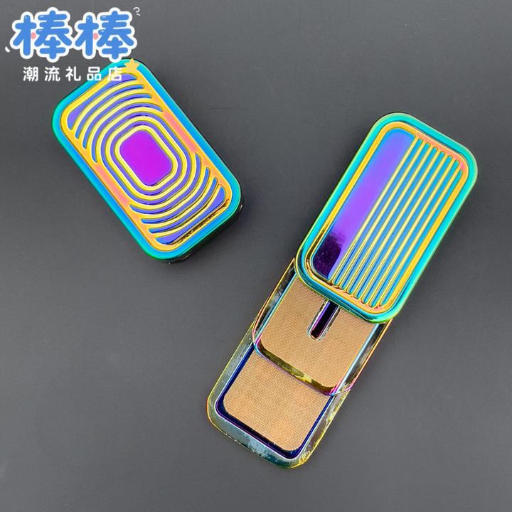 热卖edc解压跑道三层推牌玩具金属啪啪币减压供应