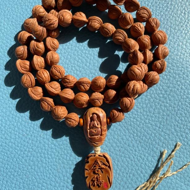 定制款天然原装龙纹桃核小精灵原皮原色无科技文玩串配饰随机