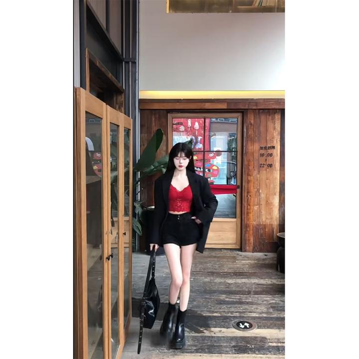 2025春季新款时尚蕾丝吊带高级感显瘦长袖西装外套女高腰百搭短裤