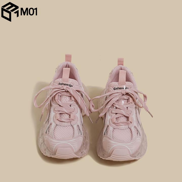 M01厚底老爹鞋女2025新款水晶透明百搭增高粉红色休闲运动鞋子潮