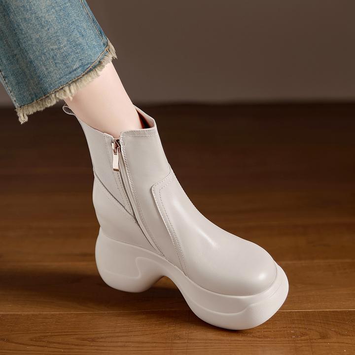小个子久穿不累脚厚底增高坡跟短靴米白色防水台高跟真皮切尔西靴